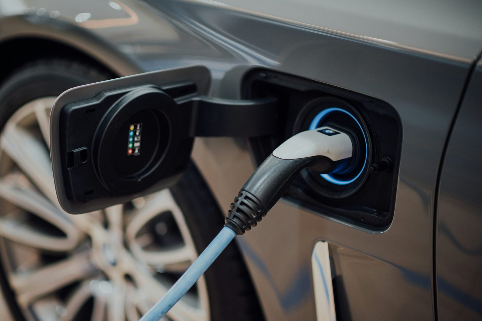 Exploring the Future: Trends in Electric Vehicle Technology